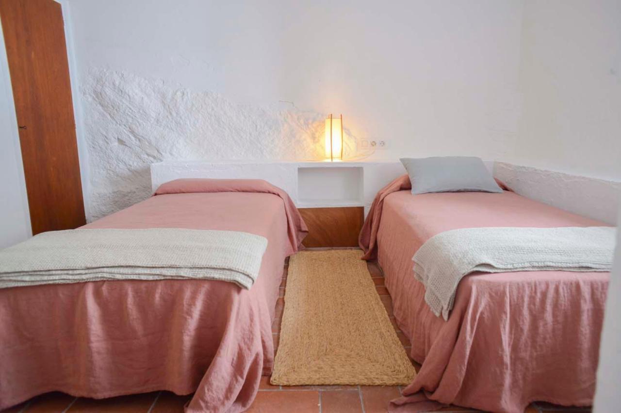 Cozy Townhouse in Cadaqués by Coderch Milá - Villa Kültér fotó