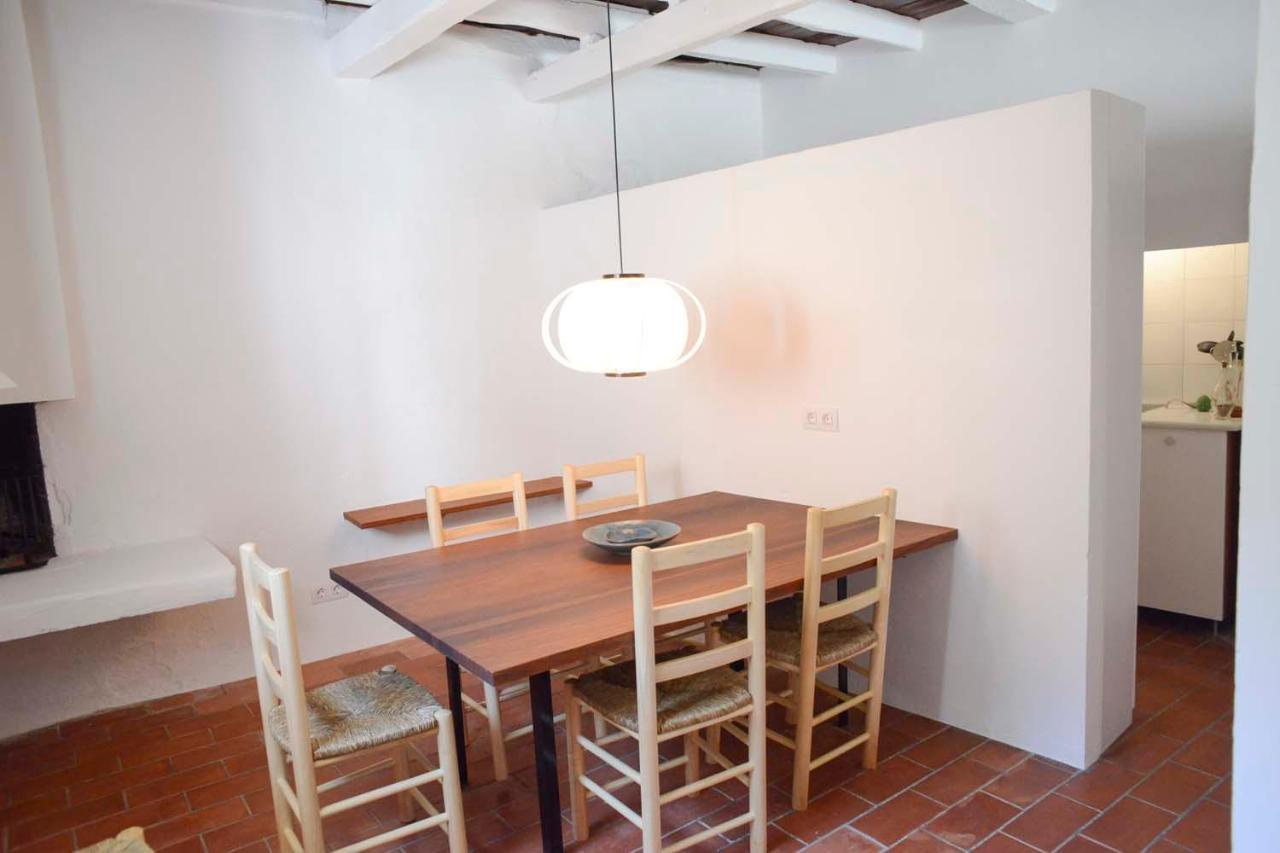 Cozy Townhouse in Cadaqués by Coderch Milá - Villa Kültér fotó