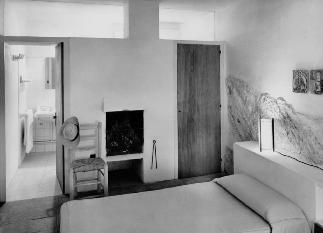 Cozy Townhouse in Cadaqués by Coderch Milá - Villa Kültér fotó