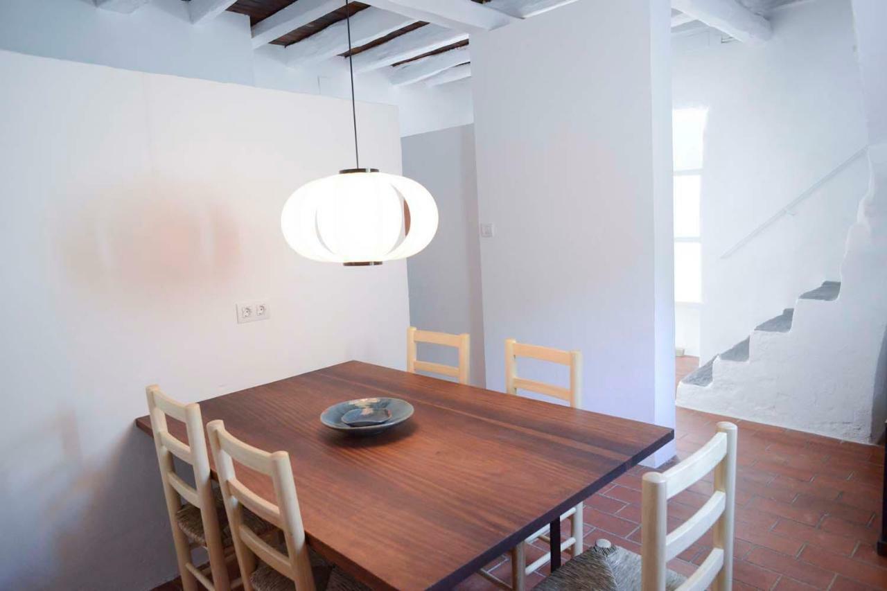 Cozy Townhouse in Cadaqués by Coderch Milá - Villa Kültér fotó